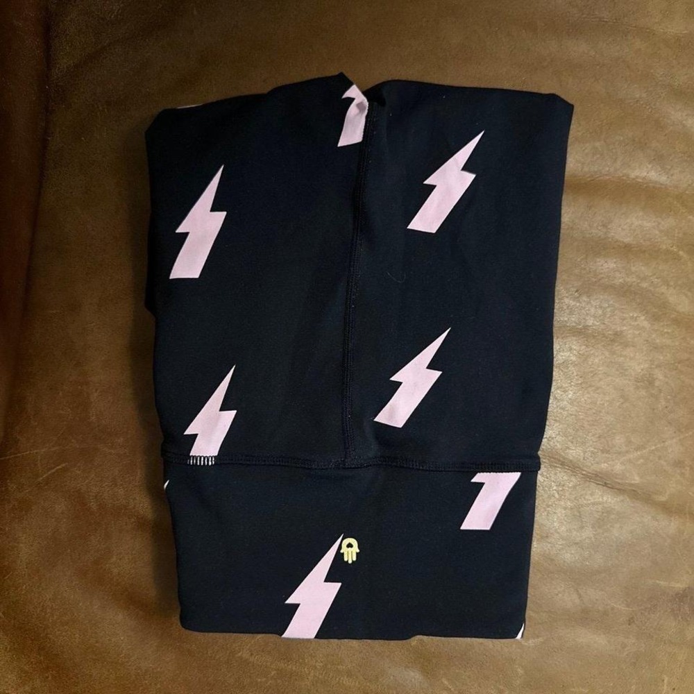 Spiritual Gangster Leggings